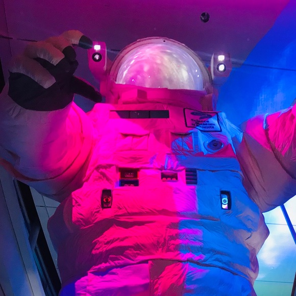 Meet your Posher, Ashley - Picture 1 of 1